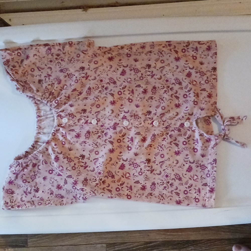 Kids Medium button-up flower blouse